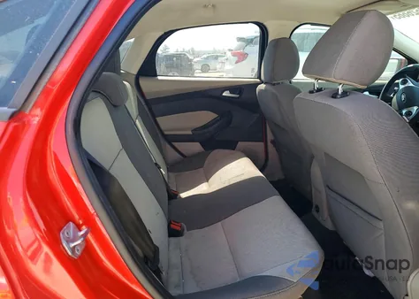 2014 Ford Focus Se z USA, uszkodzony, nr VIN 1FADP3F26EL222853